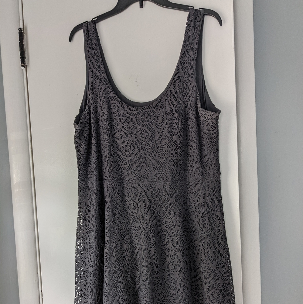 Apartment 9 Dress Size Large Gray Lace Overlay
